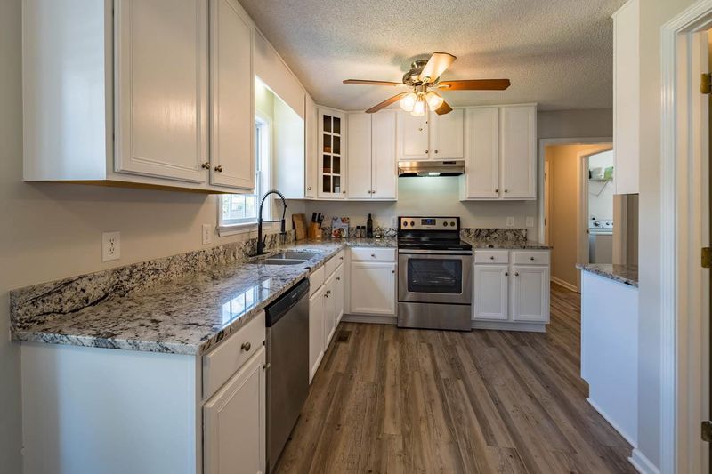 6317 Silver Spring Ct, Willow Springs, NC 27592
