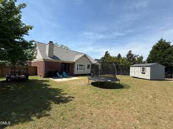 6318 Streeter Dr, Hope Mills, NC 28348