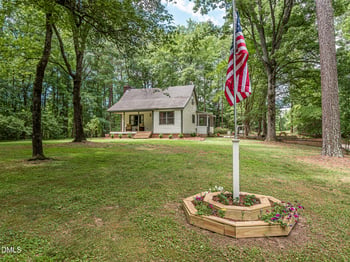 6319 Carbonton Rd, Sanford, NC 27330