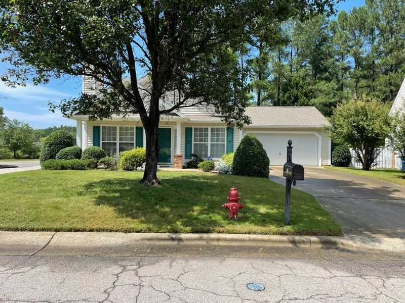 632 Ashford Ln, Durham, NC 27713