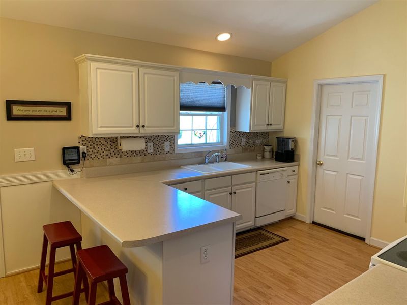 632 Gibson Rd, Mebane, NC 27302
