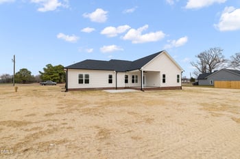 632 Tart Town Rd, Dunn, NC 28334