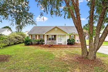 632 Waterford Dr, Clayton, NC 27520