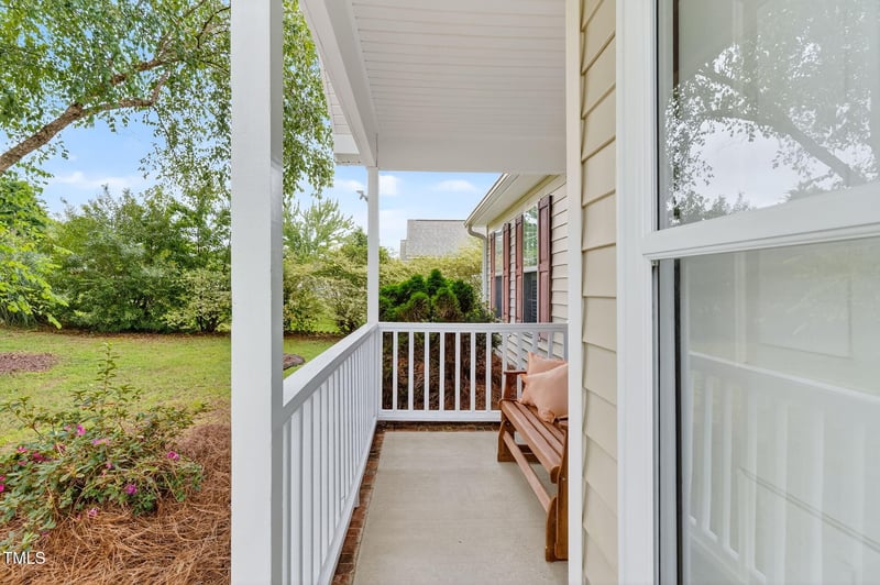 632 Waterford Dr, Clayton, NC 27520