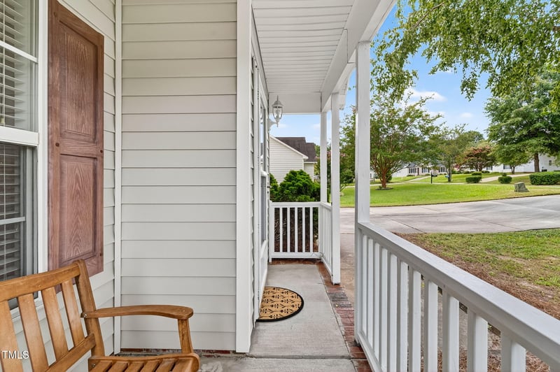632 Waterford Dr, Clayton, NC 27520