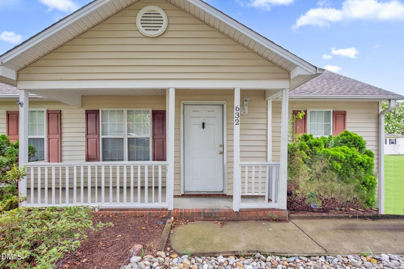 632 Waterford Dr, Clayton, NC 27520
