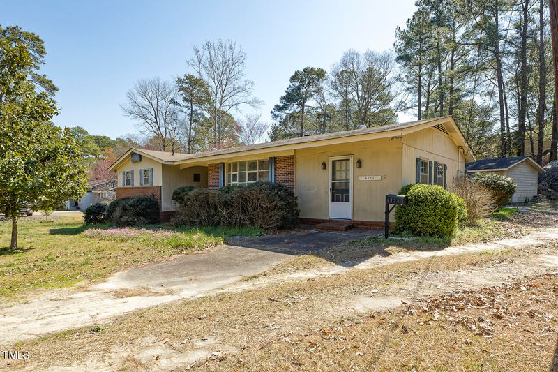 6320 Buffaloe Rd, Raleigh, NC 27616