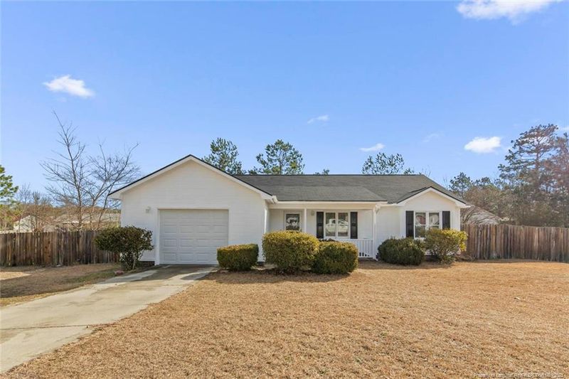 6320 Chagrin Rd, Fayetteville, NC 28311