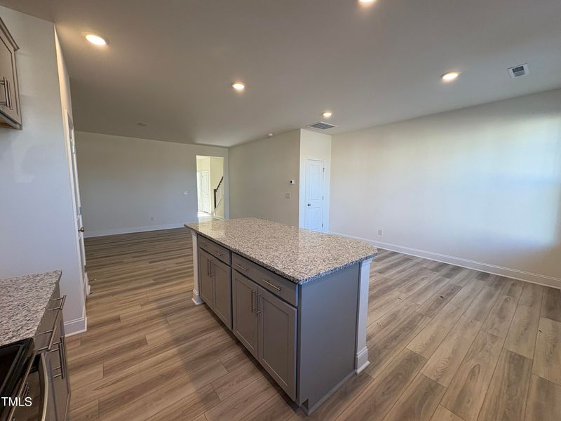 6320 Granite Quarry Dr, Raleigh, NC 27610