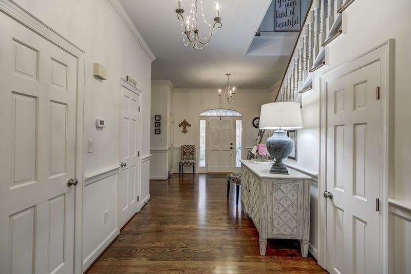 6321 Kanawa Ln, Raleigh, NC 27614