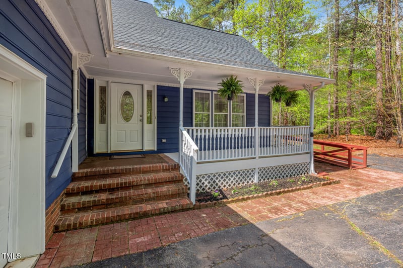 6321 Malvern Ln, Hillsborough, NC 27278