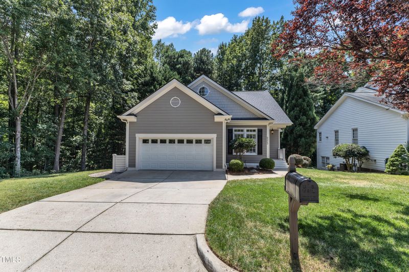 6323 Cedar Waters Dr, Raleigh, NC 27607