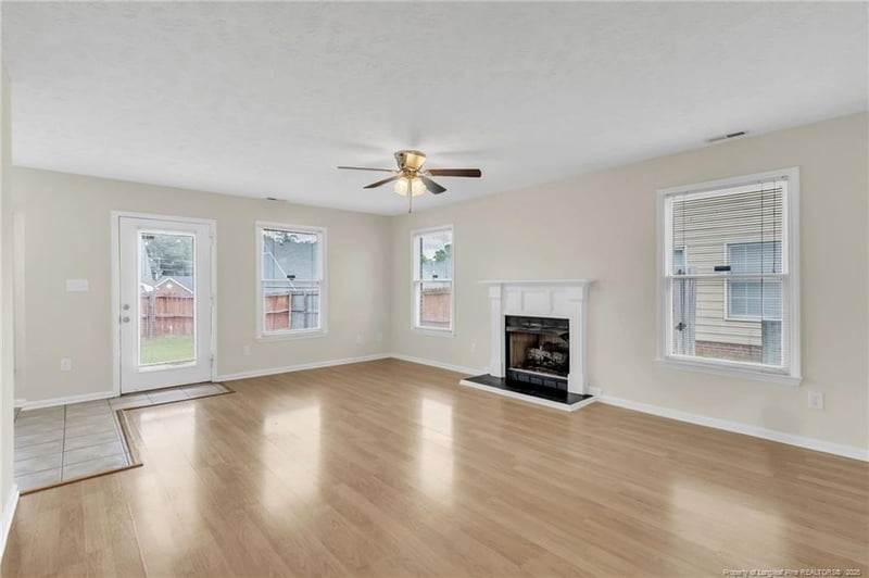 6324 Foxlake Dr, Fayetteville, NC 28314