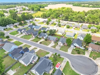 6324 Foxlake Dr, Fayetteville, NC 28314