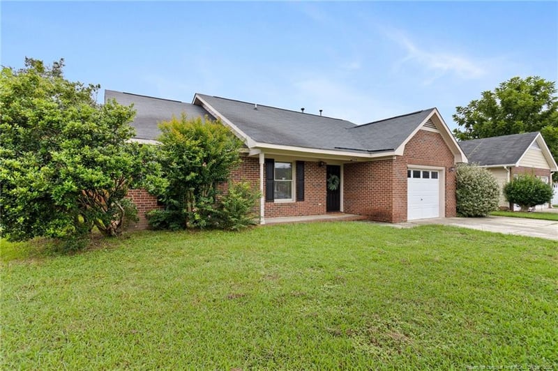 6324 Foxlake Dr, Fayetteville, NC 28314