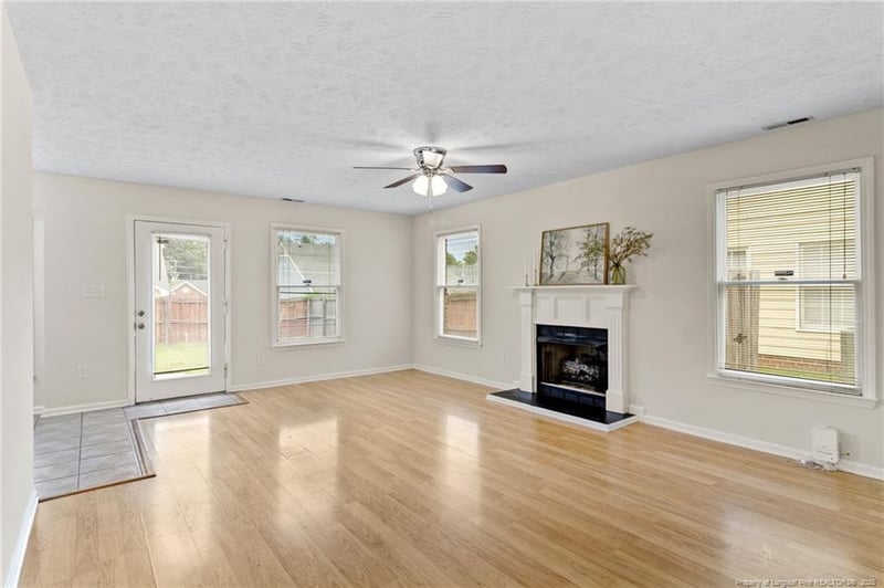 6324 Foxlake Dr, Fayetteville, NC 28314