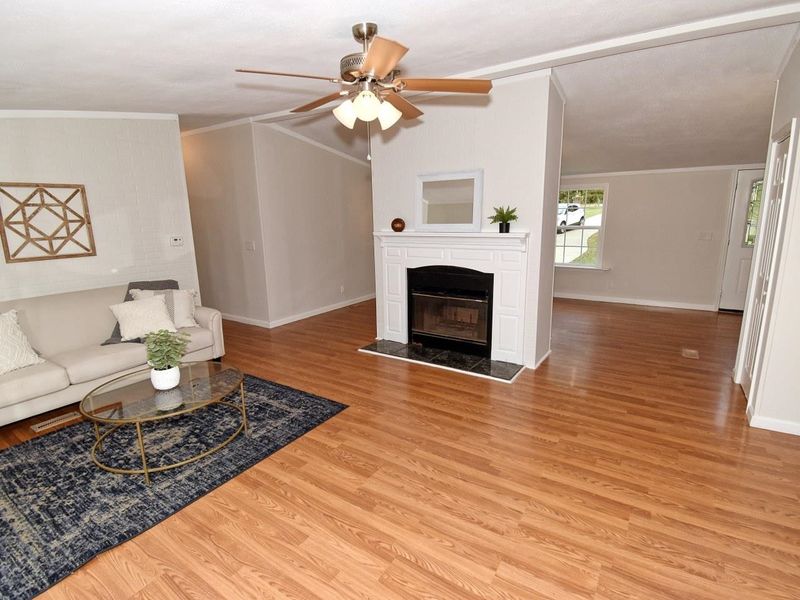 6325 Bannock Ct, Raleigh, NC 27603