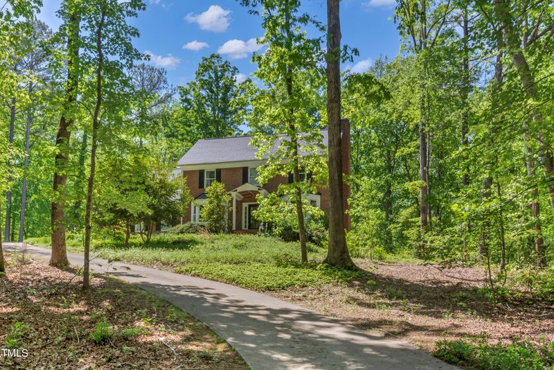 6325 Deerview Dr, Raleigh, NC 27606