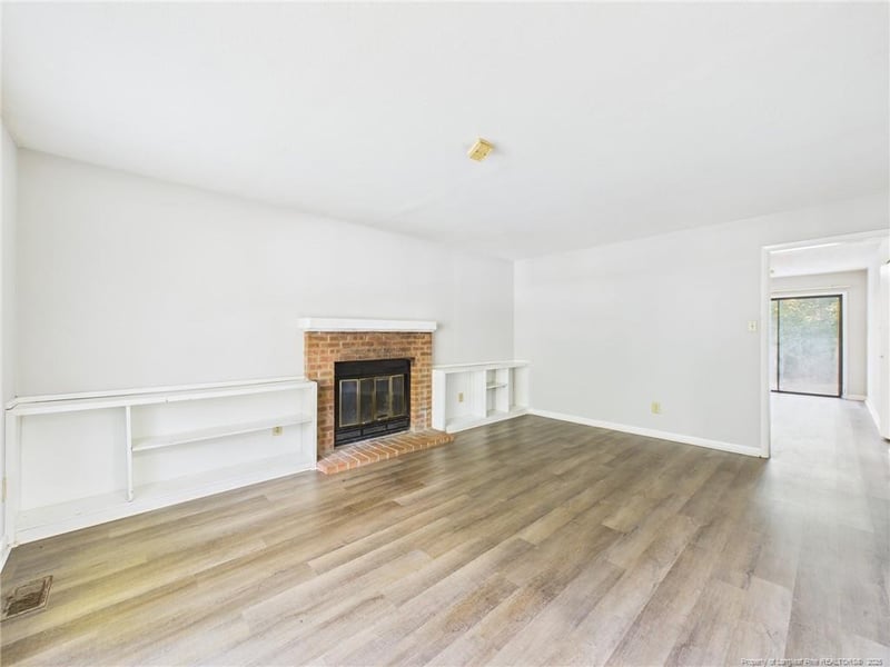 6325 Marykirk Dr, Fayetteville, NC 28304
