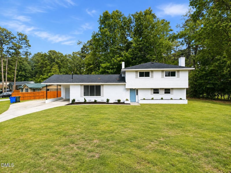 6326 Cool Shade Dr, Fayetteville, NC 28303
