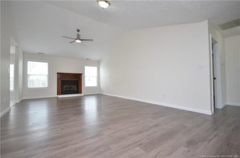 6329 Foxglenn Dr, Fayetteville, NC 28314