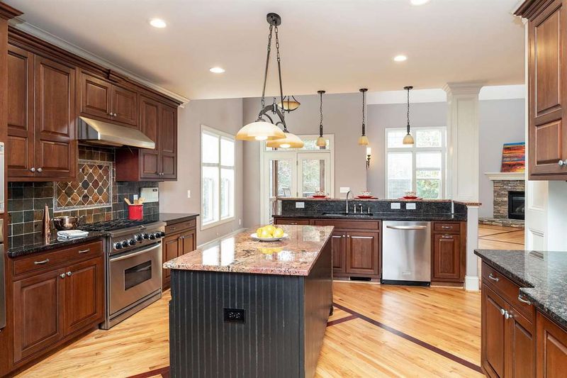 6329 Mountain Oaks Way, Wake Forest, NC 27587