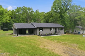 633 Atwater Rd, Burlington, NC 27217