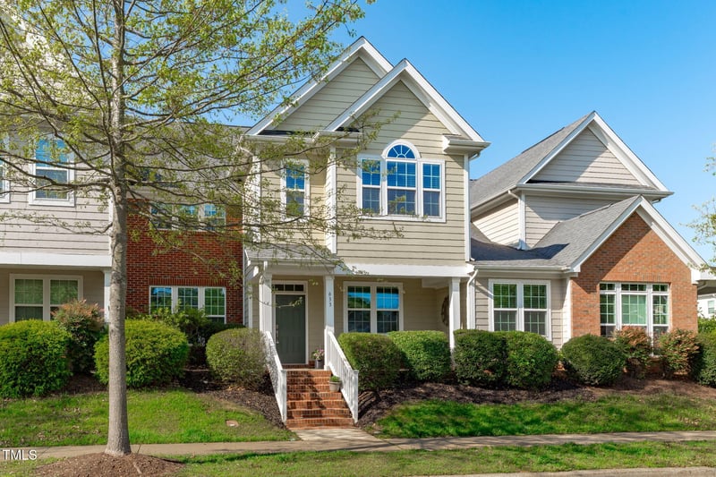 633 Democracy St, Raleigh, NC 27603