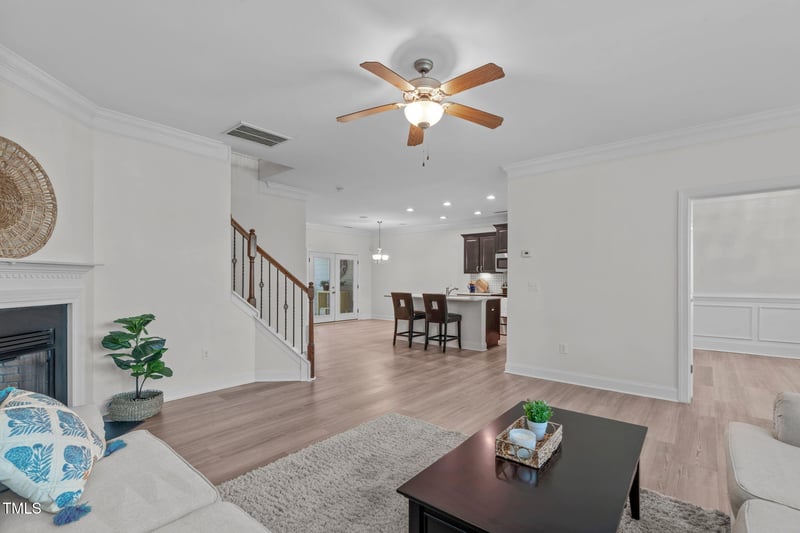 633 Democracy St, Raleigh, NC 27603
