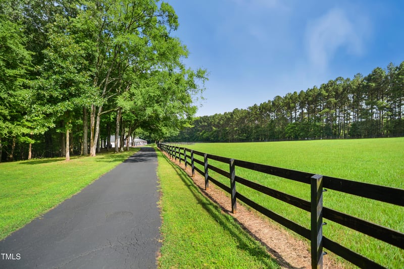 633 Fleming Rd, Youngsville, NC 27596