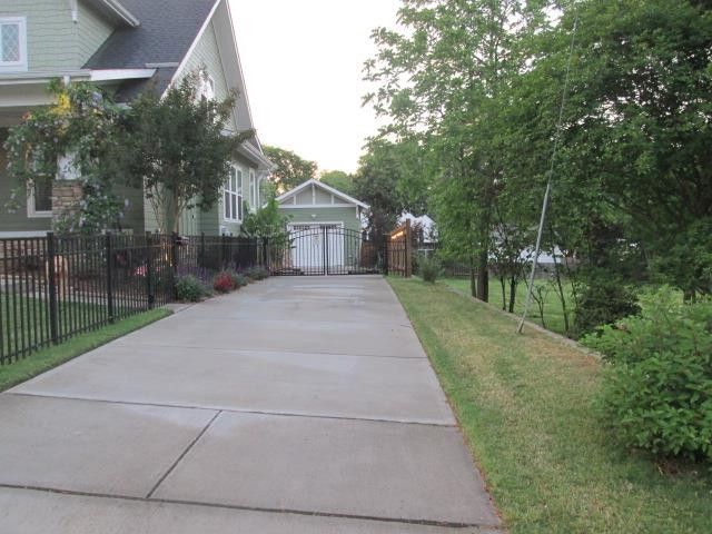 633 Georgetown Rd, Raleigh, NC 27608
