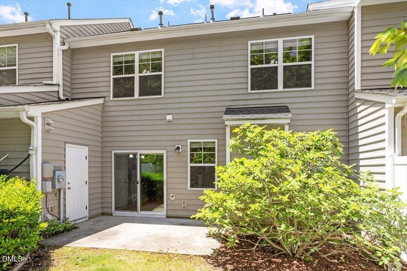 633 Grace Hodge Dr, Cary, NC 27519
