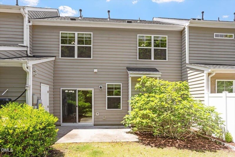 633 Grace Hodge Dr, Cary, NC 27519