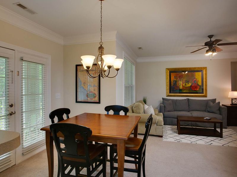 633 Ives Ct #71, Chapel Hill, NC 27514
