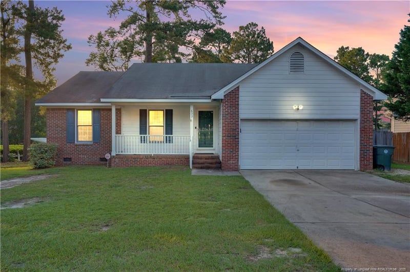 633 Law Rd, Fayetteville, NC 28311