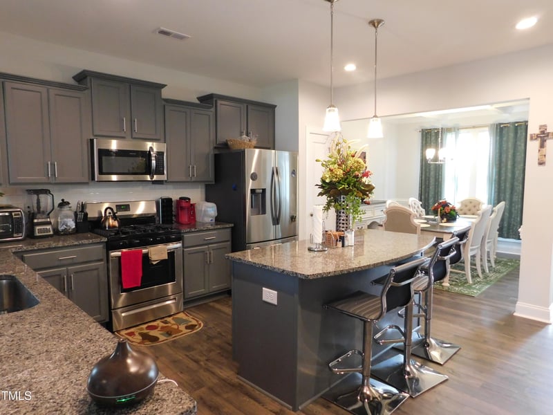 633 Longstanton Ave, Zebulon, NC 27597