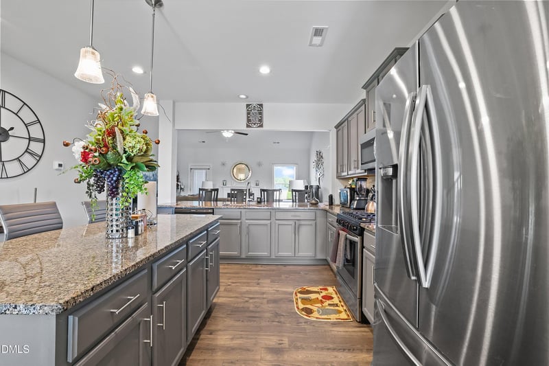 633 Longstanton Ave, Zebulon, NC 27597