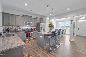 633 Longstanton Ave, Zebulon, NC 27597