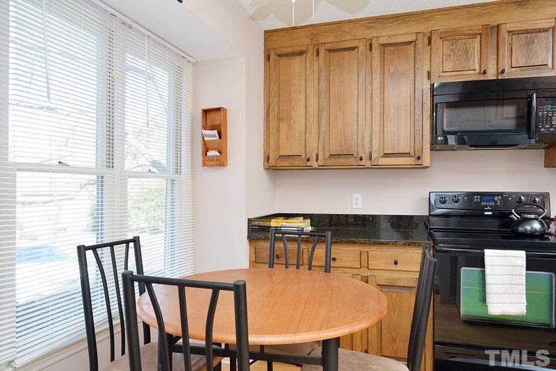 633 Oak Run Dr, Raleigh, NC 27606