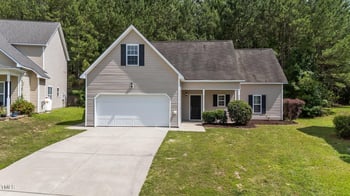 633 Prickly Pear Dr, Fuquay Varina, NC 27526