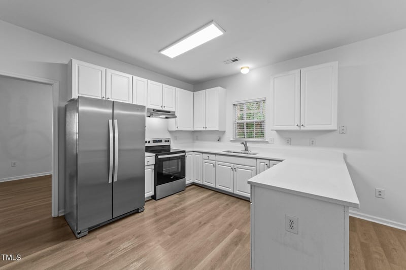 633 Prickly Pear Dr, Fuquay Varina, NC 27526