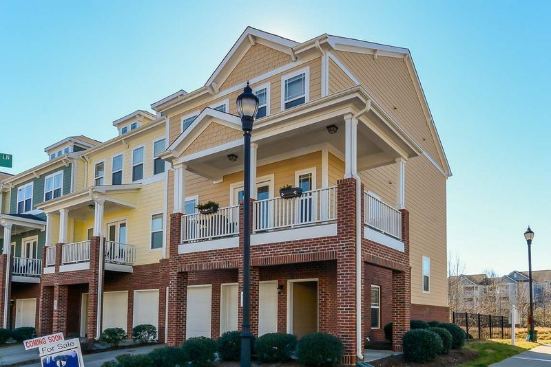 633 Samuel Cary Dr, Cary, NC 27511