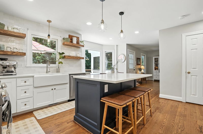 633 St Vincent Dr, Holly Springs, NC 27540
