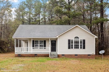 633 Sunray Dr, Clayton, NC 27520