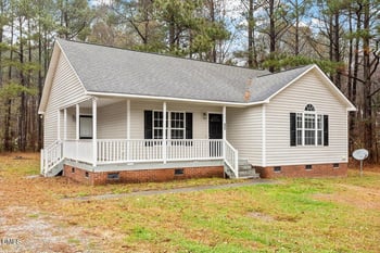 633 Sunray Dr, Clayton, NC 27520