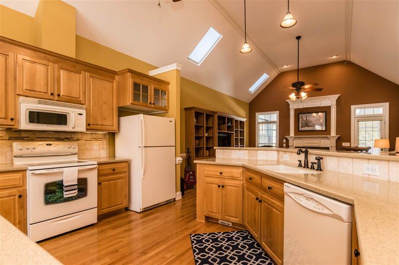 633 Walapai Dr, Fuquay Varina, NC 27526
