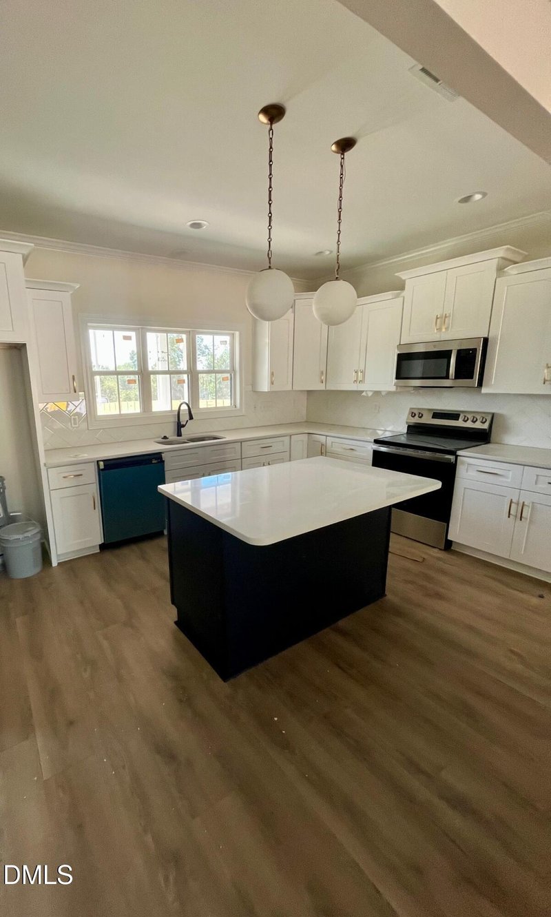 6332 River Rd, Fuquay Varina, NC 27526