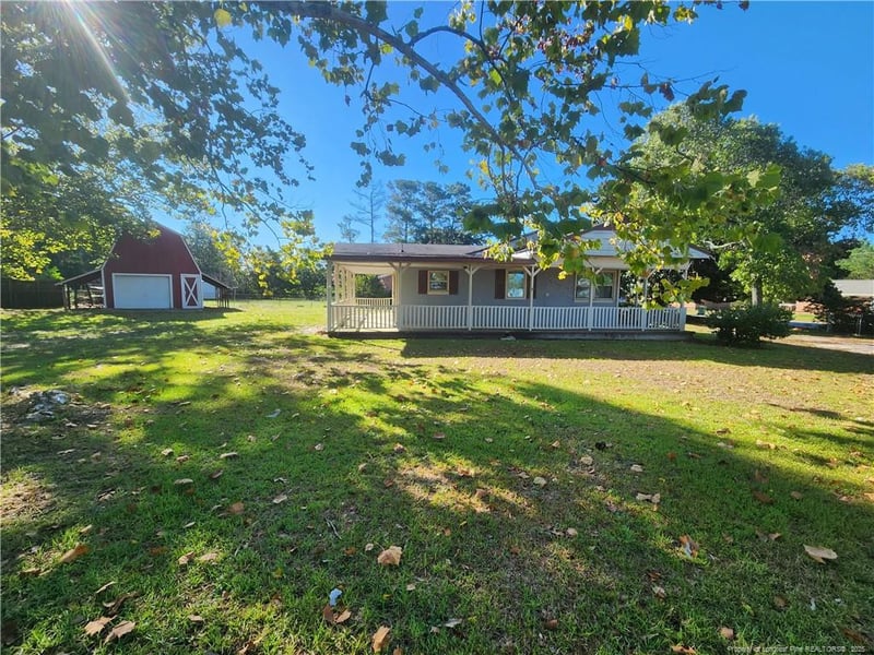 6334 Pine St, Fayetteville, NC 28311