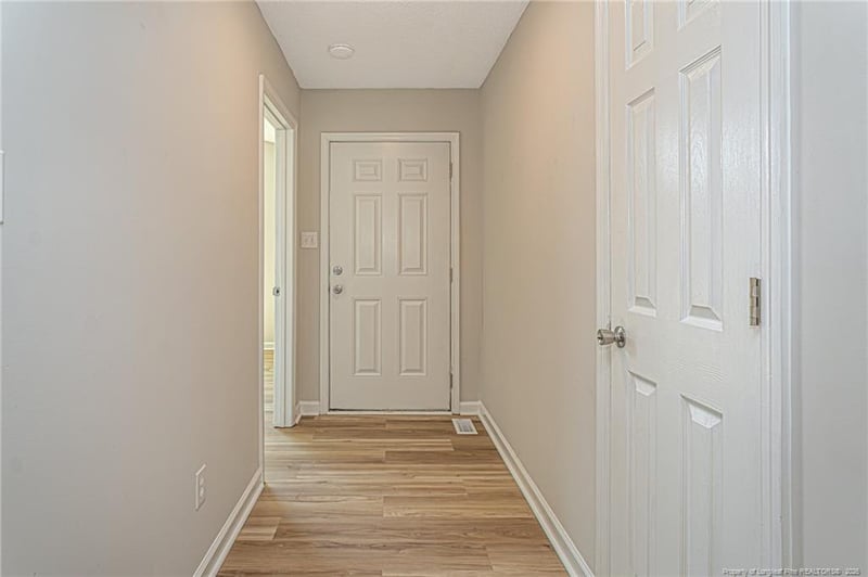 6337 Rhemish Dr, Fayetteville, NC 28304