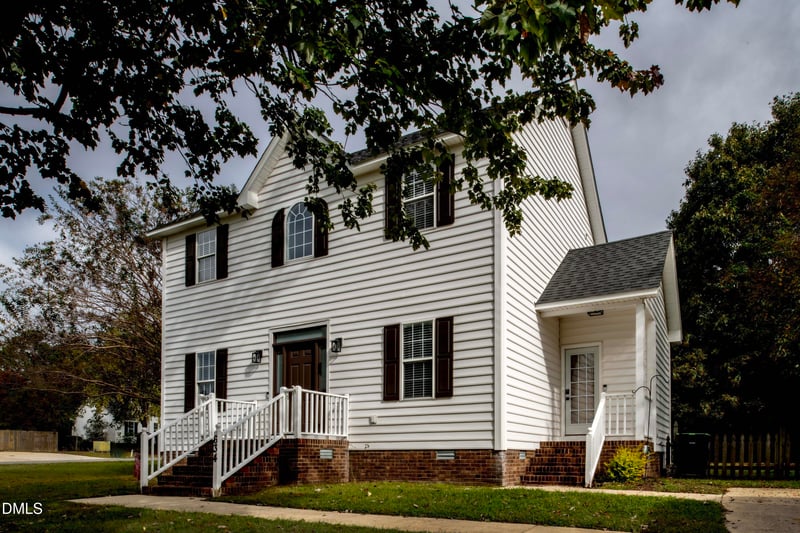 634 Commander Dr, Wendell, NC 27591